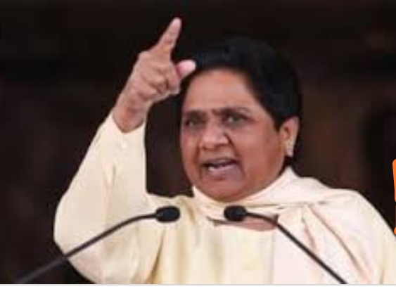 बड़ी खबर : मायावती ने अखिलेश पर बोला हमला