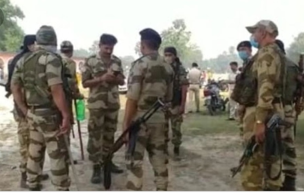 बिहार: वोटर सुरक्षा बलों से भिड़े ,5 राउंड पुलिस ने की हवाई फायरिंग