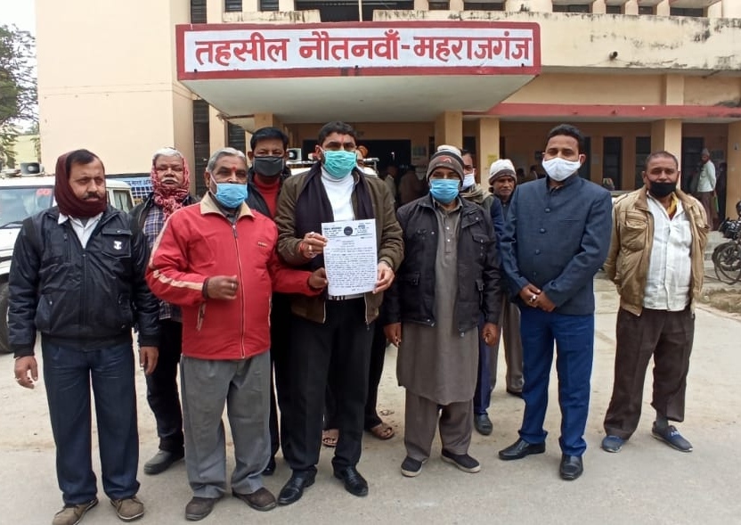 नौतनवा नगर में पालिका द्वारा वसूले जा रहे गृह कर के विरोध में एसडीएम को ज्ञापन, चेतावनी