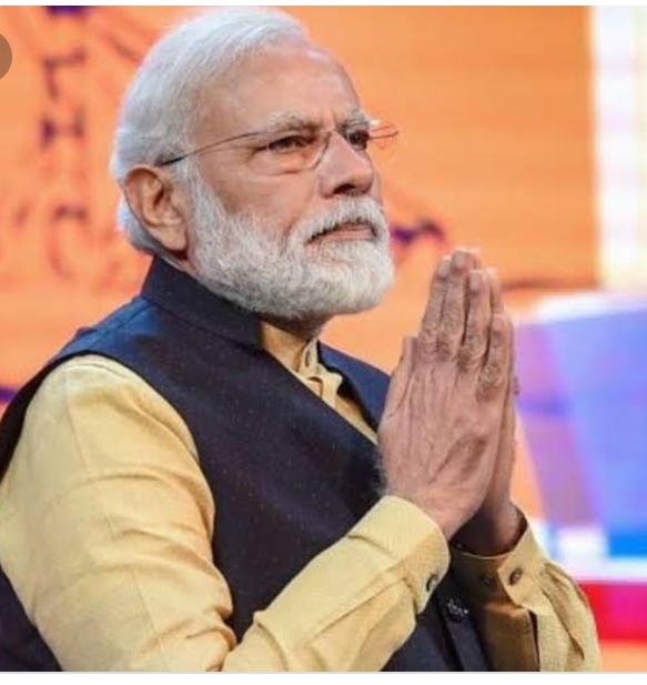 पुलवामा हमले के अमर शहीदों को PM मोदी ने दी श्रद्धांजलि