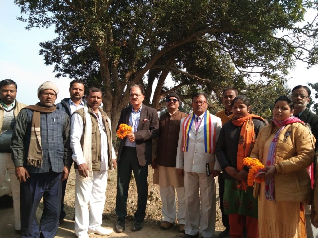 गुजरात के अपर पुलिस महानिदेशक का देवदह के टीले पर हुआ भव्य स्वागत