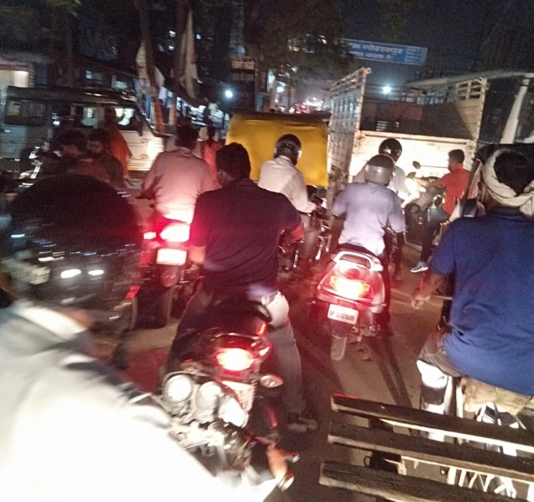 गोरखपुर: पादरी बाजार में शाम को लगता है जाम सभी होते हलकान