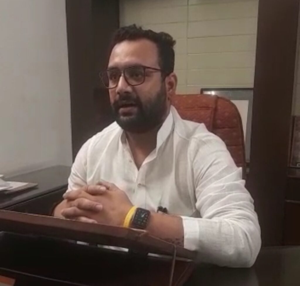 विधायक नौतनवा अमनमणि बाइज्जत बरी होने पर क्या बोले-- देखें वीडियो