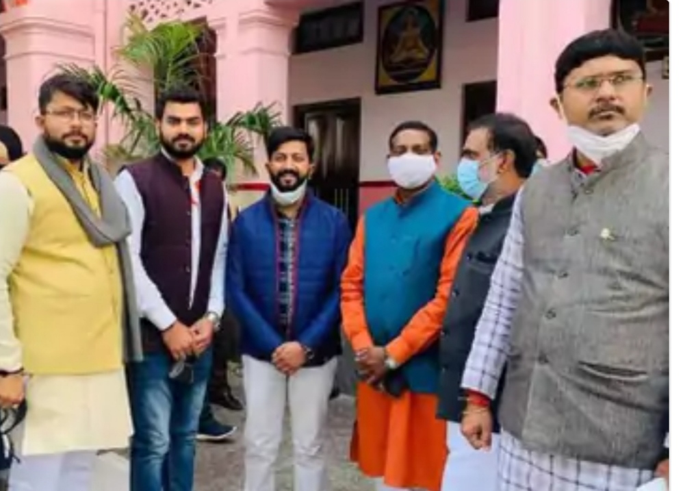 कोरोना पॉजिटिव भाजपा विधायक मिले सीएम से,विधापक के खिलाफ मुकदमा दर्ज