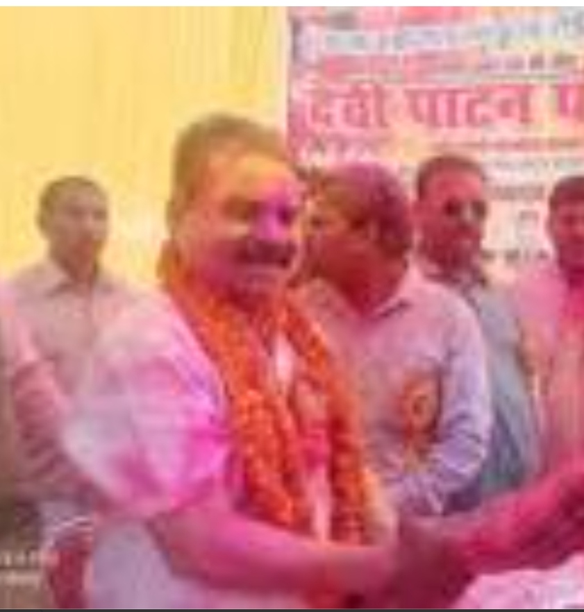 चेयरमैन गुड्डू खान 4 महिलाओं के साथ जबरजस्ती होली खेलने के आरोप में गिरफ्तार,