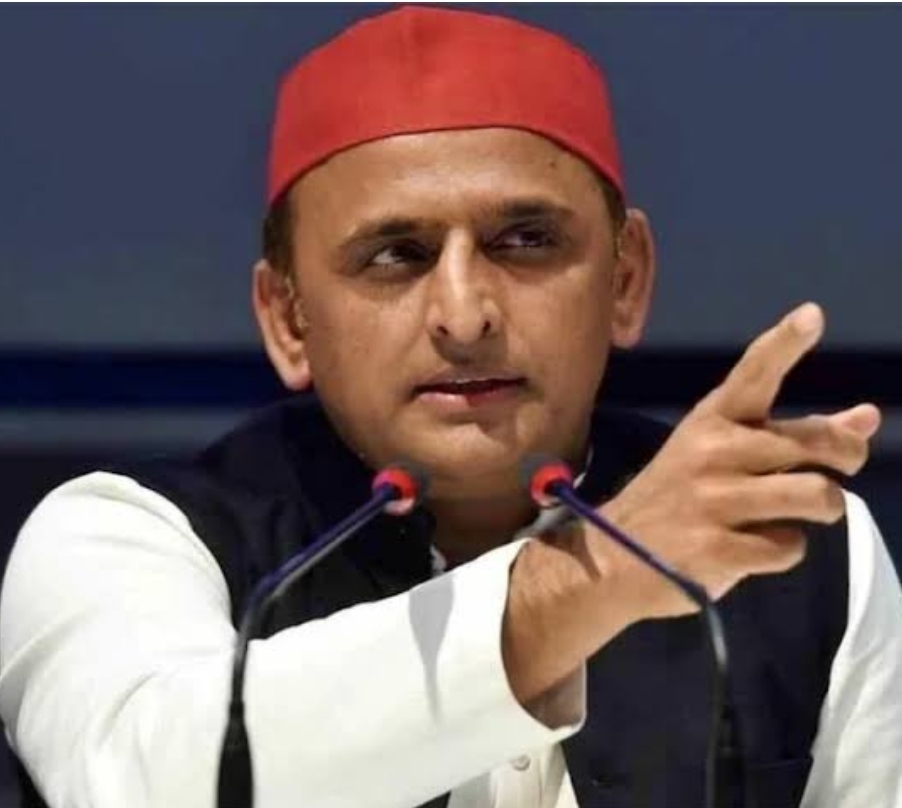 बिजली मंत्री बदल गया लेकिन दुर्दशा नहीं बदली-- अखिलेश यादव