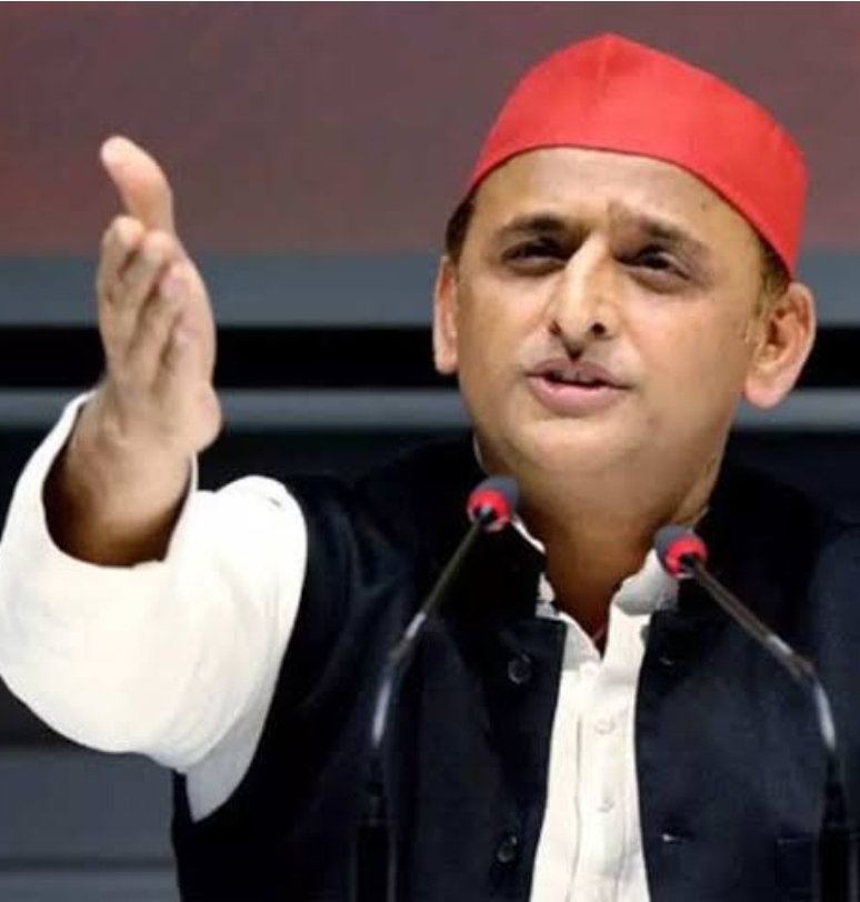 डॉग पार्क को लेकर CM योगी को घेरा, बंद करें उल्लू बनाना--अखिलेश यादव