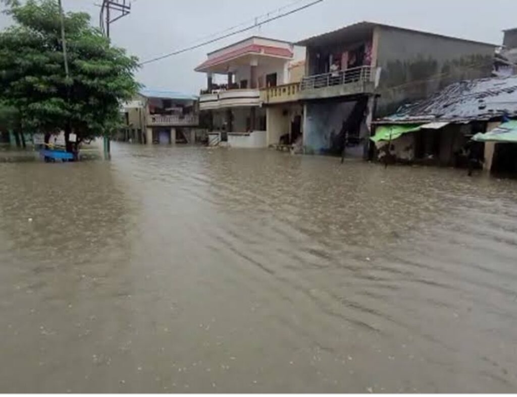 ओडिशा से छत्तीसगढ़ तक सैलाब का सितम