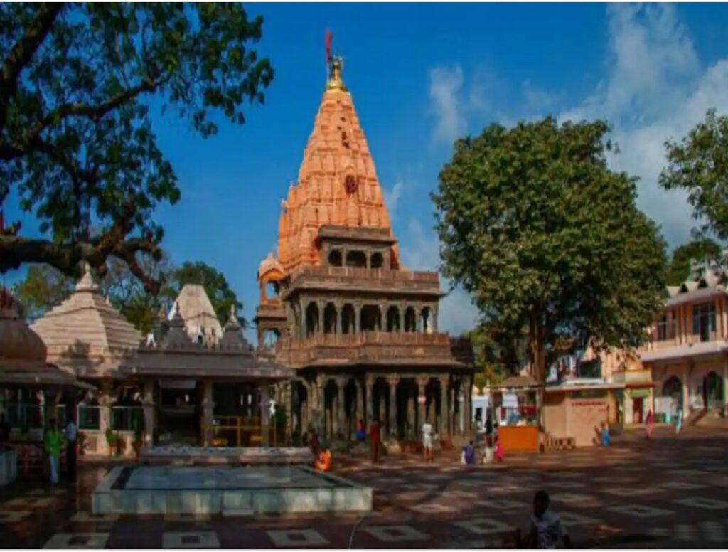 महाकालेश्वर मंदिर की जाने क्या है विशेषताएं