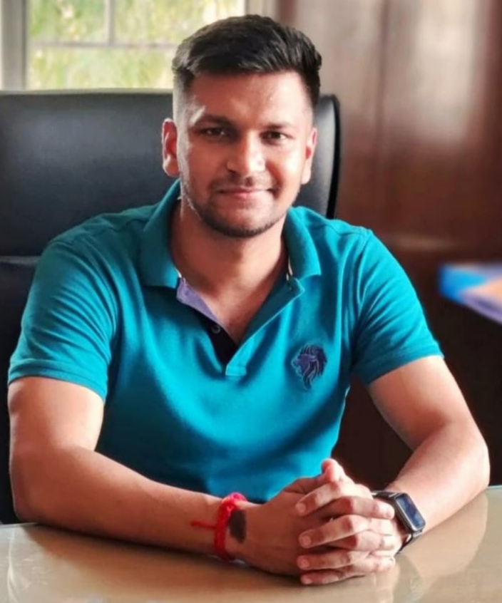 उत्कर्ष पाण्डेय का कस्टम विभाग के प्रीवेंटिव ऑफिसर के पद पर हुआ चयन, क्षेत्र में हर्ष