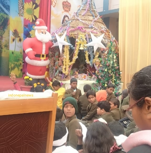 क्राइस्ट द किंग स्कूल नौतनवा में बच्चों ने धूमधाम से मनाया क्रिसमस पर्व