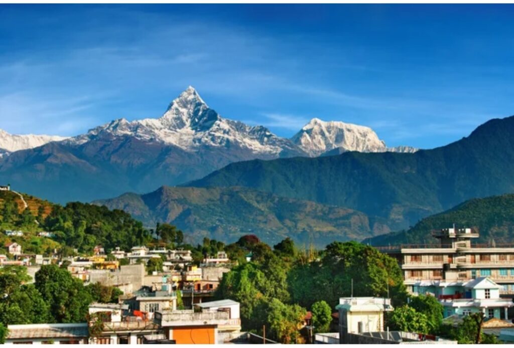 नेपाल: हैप्पी न्यू ईयर मनाने के लिए बड़ी संख्या में पहुंचने लगे भारतीय पर्यटक