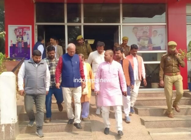 नौतनवां: निशुल्क स्वास्थ्य चिकित्सा शिविर में बड़ी संख्या में लोगो ने करायी जांच 