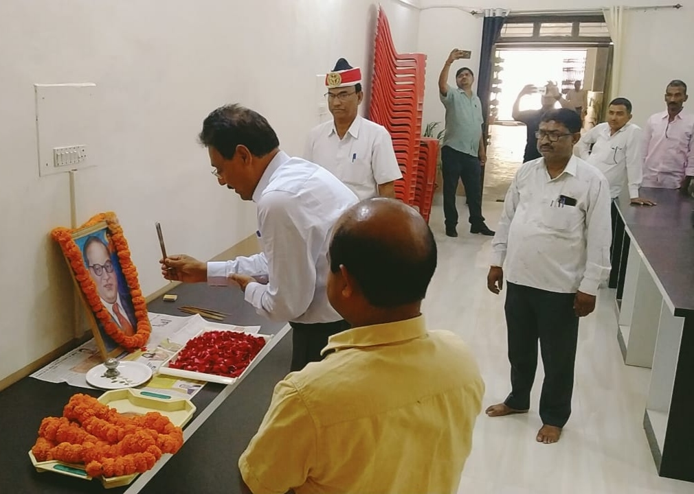 नौतनवां; एसडीएम ने मनाई डॉ. भीमराव अंबेडकर की 132 वीं जयंती