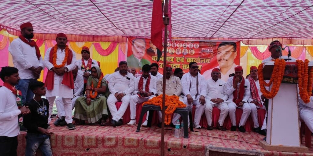 सोनौली और नौतनवा दोनों सपा प्रत्याशी चुनाव जीत रहे है--सुशील टिबड़ेवाल