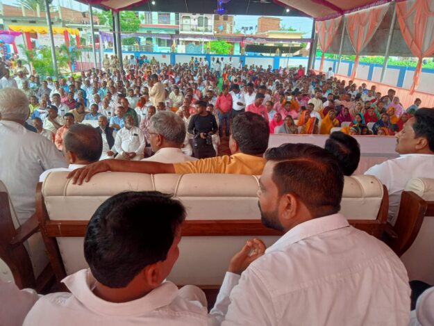 सोनौली चेयरमैन के शपथ ग्रहण का बड़ी संख्या में लोग बने साक्षी