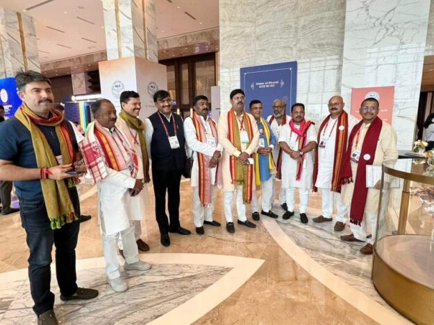 राष्ट्रीय विधायक सम्मेलन, मुंबई पहुंचे विधायक नौतनवां ऋषि त्रिपाठी