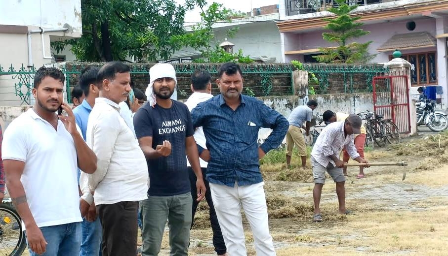 नौतनवा कर्बला पहुंचे चेयरमैन, साफ सफाई व्यवस्था का लिया जायजा,लापरवाही बर्दाश्त नहीं