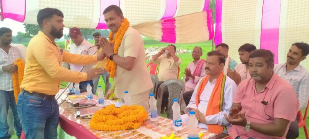 नौतनवा ब्लाक प्रमुख सहित सभी कर्मचारीयो ने लिया पंचप्रण