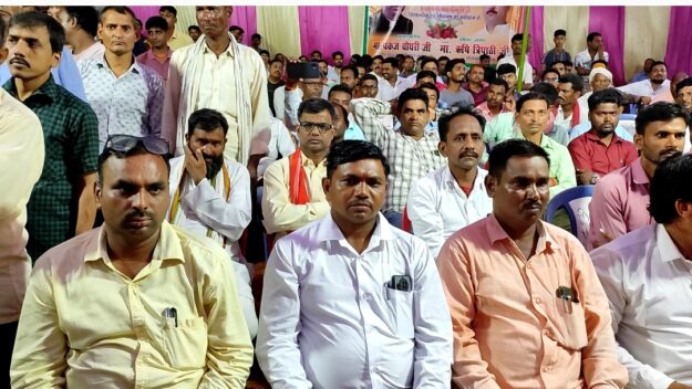 सड़कों के शिलान्यास व लोकार्पण के साक्षी बने नौतनवा विधानसभा के बड़ी संख्या में लोग