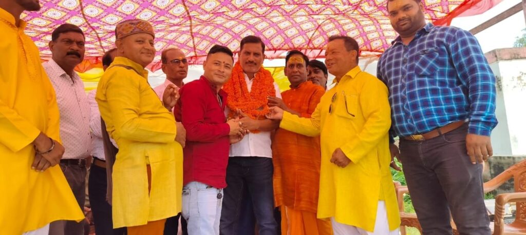 अध्यक्ष नौतनवा पहुंचे भंडारा में, गौशाला समिति ने किया भव्य स्वागत