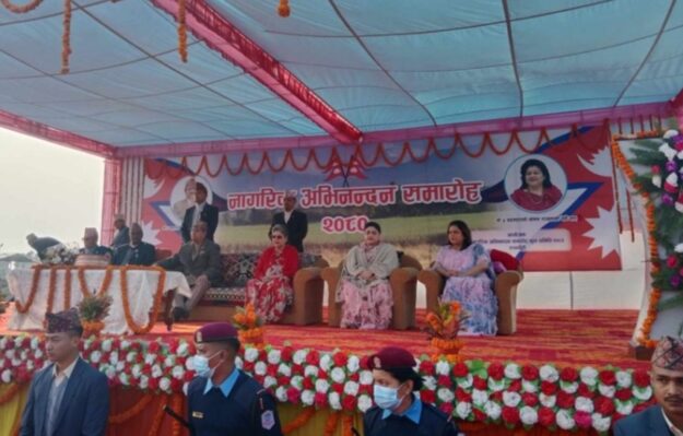 भैरहवां में पूर्व राजा का भव्य स्वागत, राजा लाओ देश बचाओ के लगे नारे