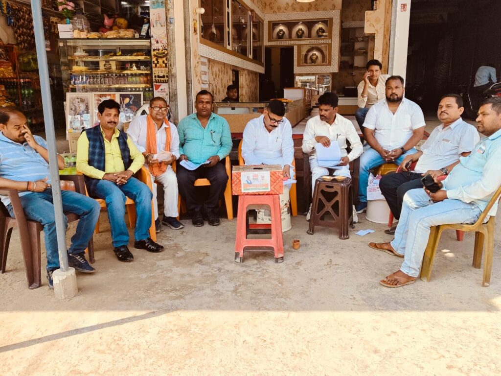 नौतनवा चुनाव विधानसभा प्रभारी मोदी की गारंटी सुझाव पेटी लेकर पहुंचे सोनौली