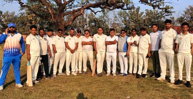 मीडिया टीम ने नौतनवा नगरपालिका एकादश को 19 रनों से हराया