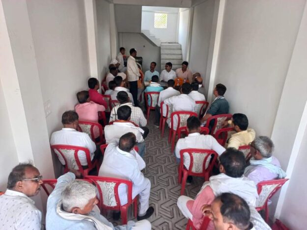 लोकसभा चुनाव: विधायक ने देर शाम जनसंपर्क कर मांगा भाजपा के लिए समर्थन