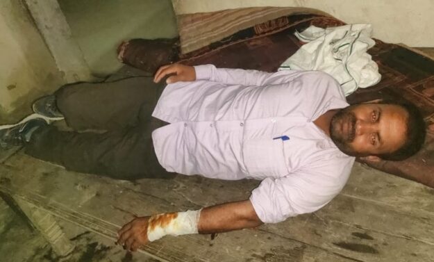 परसामलिक: देसी तमंचा का प्रदर्शन करने वाला युवक कौन? मारपीट के मामले ने पकड़ा तूल