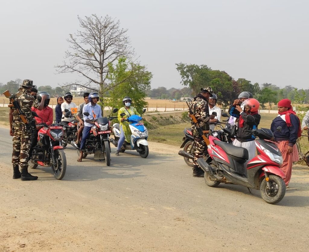 सोनौली बॉर्डर पर पकड़े गए तीन संदिग्ध नागरिक,जिम्मेदार मौन, चौकसी तेज