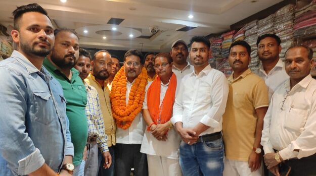 देर रात तक मनाया गया डॉ भीमराव अंबेडकर की जयंती, स्वागत और सम्मान कार्यक्रम