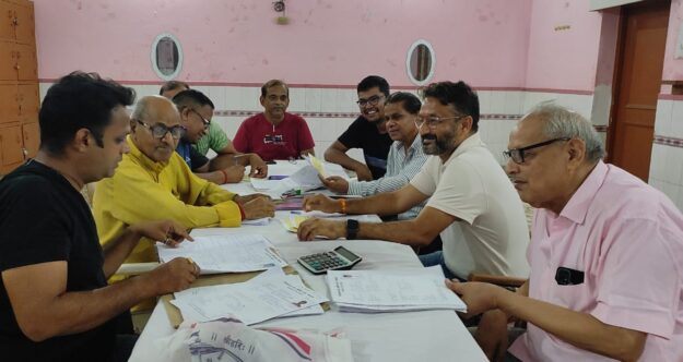 नौतनवा:जायसवाल छात्रवृत्ति योजना से 27 छात्रो को ₹300000 का दिया जा रहा सहयोग