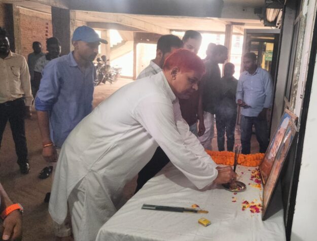 गांधी जी ने भारत की स्वतंत्रता और आत्मनिर्भरता के लिए निभाई महत्वपूर्ण भूमिका-- हबीब खान