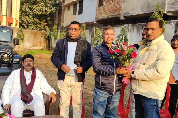 विधायक ने नेपाल भारत मानव विकास संघ के केंद्रीय अध्यक्ष का किया स्वागत