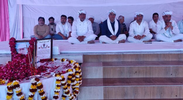 नौतनवा: प्रतिष्ठित उद्योगपति एवं समाजसेवी गोवर्धन दास आसवानी की श्रद्धांजलि सभा में उमड़े लोग