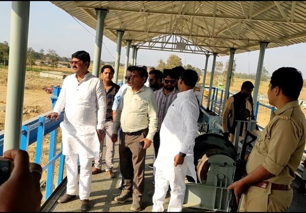 विधायक ऋषि त्रिपाठी ने किया रोहिन नदी पर बन रहे बैराज का अवलोकन, जल्द करेंगे मुख्यमंत्री उद्घाटन