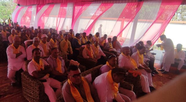 नौतनवा में विश्वकर्मा समाज का होली मिलन समारोह संपन्न, समाज को संगठित करने पर जोर