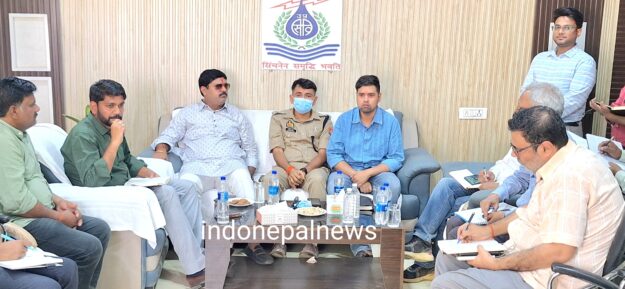 विधायक के साथ जिले के उच्चाअधिकारियों ने किया रोहिन बैराज का निरीक्षण