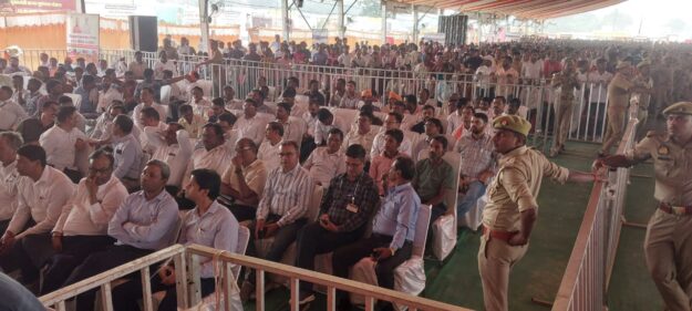 सीएम योगी ने किया बनैलिया माता रोहिन बैराज व 654 करोड़ की 629 विकास परियोजनाओं का लोकार्पण-शिलान्यास