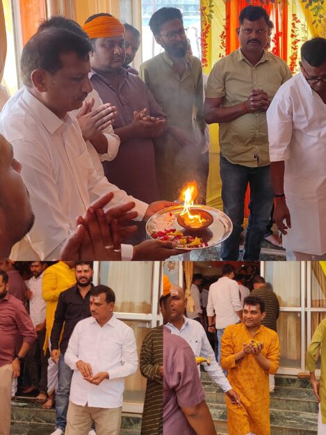 नौतनवा में धूमधाम से मनाई गई परशुराम जयंती, भव्य श्रृंगार आरती में उमड़े श्रद्धालु