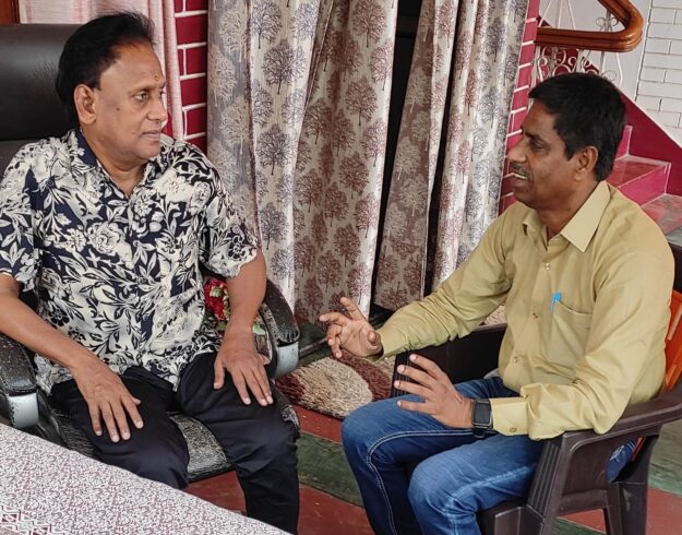 वरिष्ठ समाजसेवी नंदलाल जायसवाल ने फिर पाई ज़िंदगी की जंग में जीत, ऑपरेशन के बाद लौटे घर 2 वरिष्ठ समाजसेवी नंदलाल जायसवाल ने फिर पाई ज़िंदगी की जंग में जीत, ऑपरेशन के बाद लौटे घर