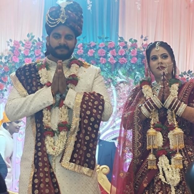 उमाकांत मणि त्रिपाठी और ज्योति त्रिपाठी वैवाहिक बंधन में बंधे, नौतनवा से उमड़ा जनसैलाब, गूंजे मंगलगान