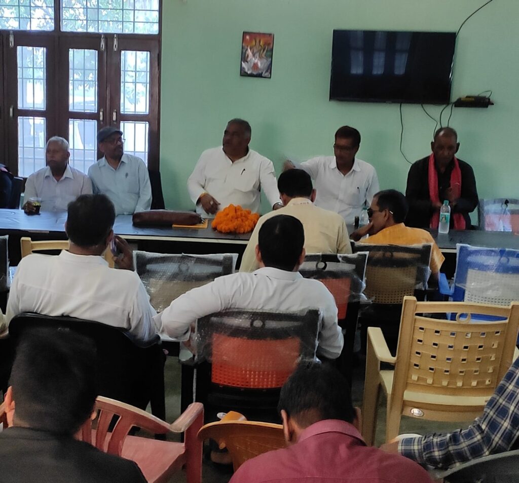 कांग्रेस पार्टी 'संविधान बचाओ सभा' के जरिए बूथ स्तर पर संगठन को करेगी मजबूत--विजय सिंह