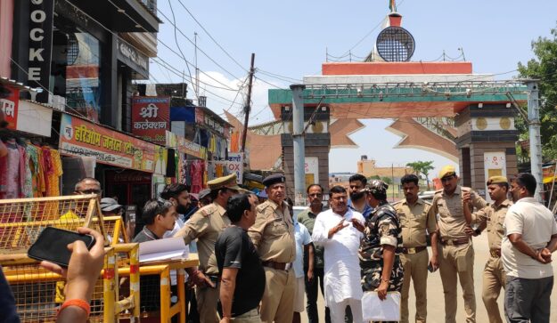 सोनौली में जाम बना सिरदर्द, व्यापारियों ने जताई नाराजगी, पुलिस-एसएसबी के बीच नोकझोंक