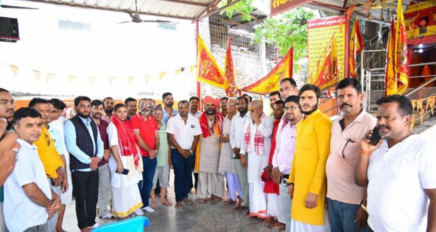 श्री श्री 1008 पूज्य सदगुरुदेव भगवान महंत बलराम दास महाराज का नेपाल में भव्य स्वागत