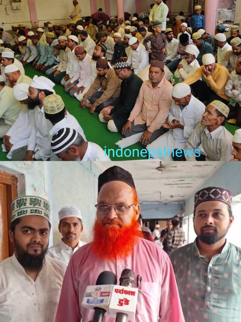 सोनौली की जन्नतुल फिरदौस जामा मस्जिद में की गयी जुमे की नमाज अदा