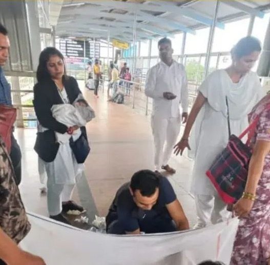 मेजर रोहित बचवाला ने रेलवे स्टेशन पर गर्भवती महिला की कराई सुरक्षित डिलीवरी