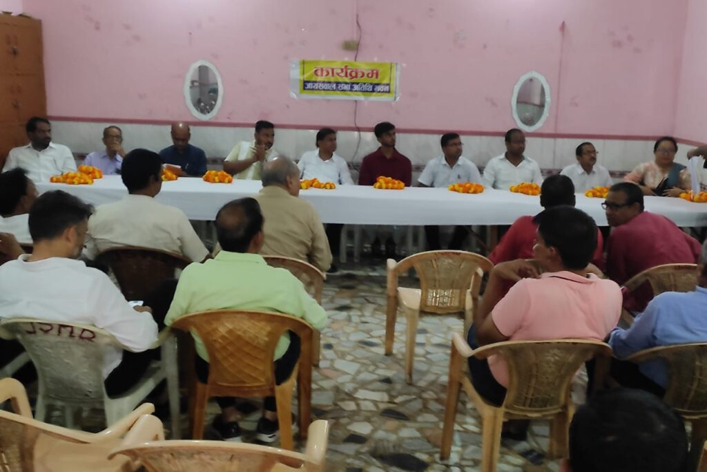 जायसवाल सभा नौतनवा छात्रवृत्ति सम्मान समारोह, शिक्षकों का हुआ सम्मान