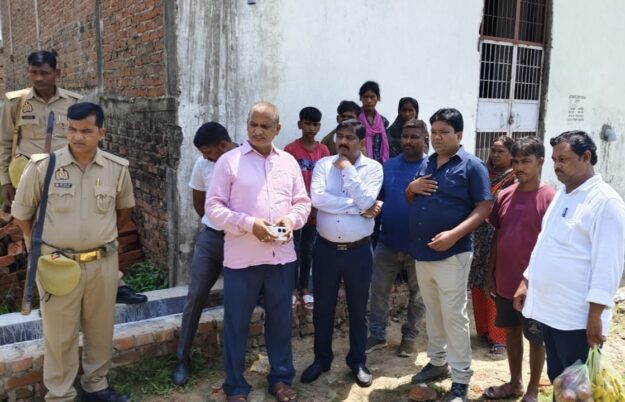 मृतक लव कुमार पटवा का मामला: नौतनवा अध्यक्ष ने की आर्थिक मदद, विधायक ने ब्रह्म भोज की जिम्मेदारी उठाई